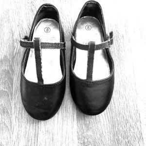 Little Girls size 8 dress shoe